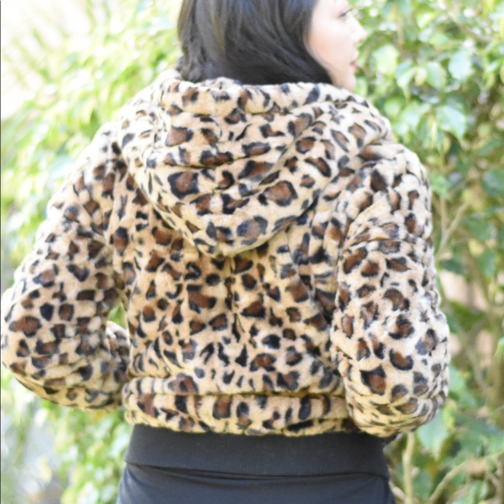 Faux Fur Leopard Bomber Jacket - Picture 2 of 2